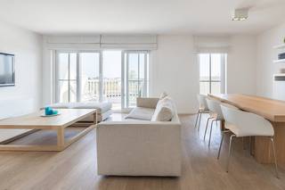Nieuwpoort :Een uiterst uniek appartement in Nieuwpoort, met adembenemend zicht op de jachthaven! Deze prachtige woonst is volledig afgewerkt met oog...