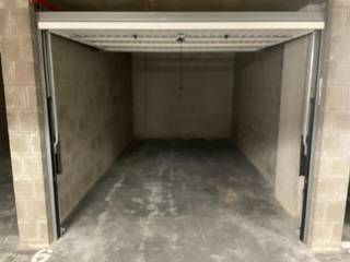 Garage à louer à Louvain