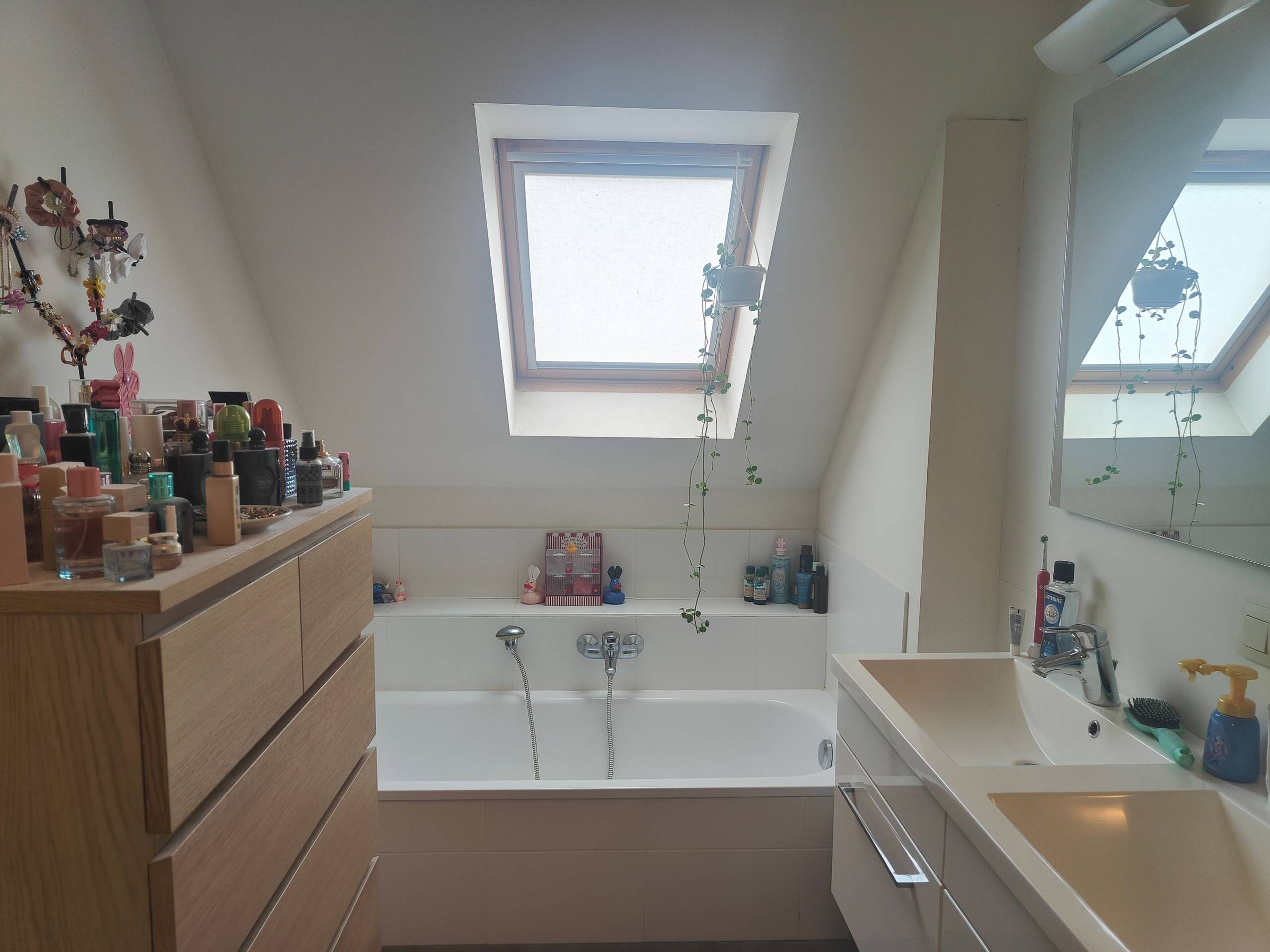 Gezinswoning met 3 slaapkamers en garage te Moerkerke. - foto 5