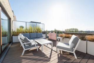 Moderne en ruime penthouse met prachtig uitzicht op de jachthaven. Geniet van een zonnig zuidgericht terras én een tweede terras achteraan met...