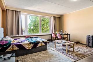 Deze studio bevindt zich op een toplocatie, pal aan de rotonde van de befaamde Belgiëlei. Een bruisende buurt in ’t geliefde Antwerpen, omringd...
