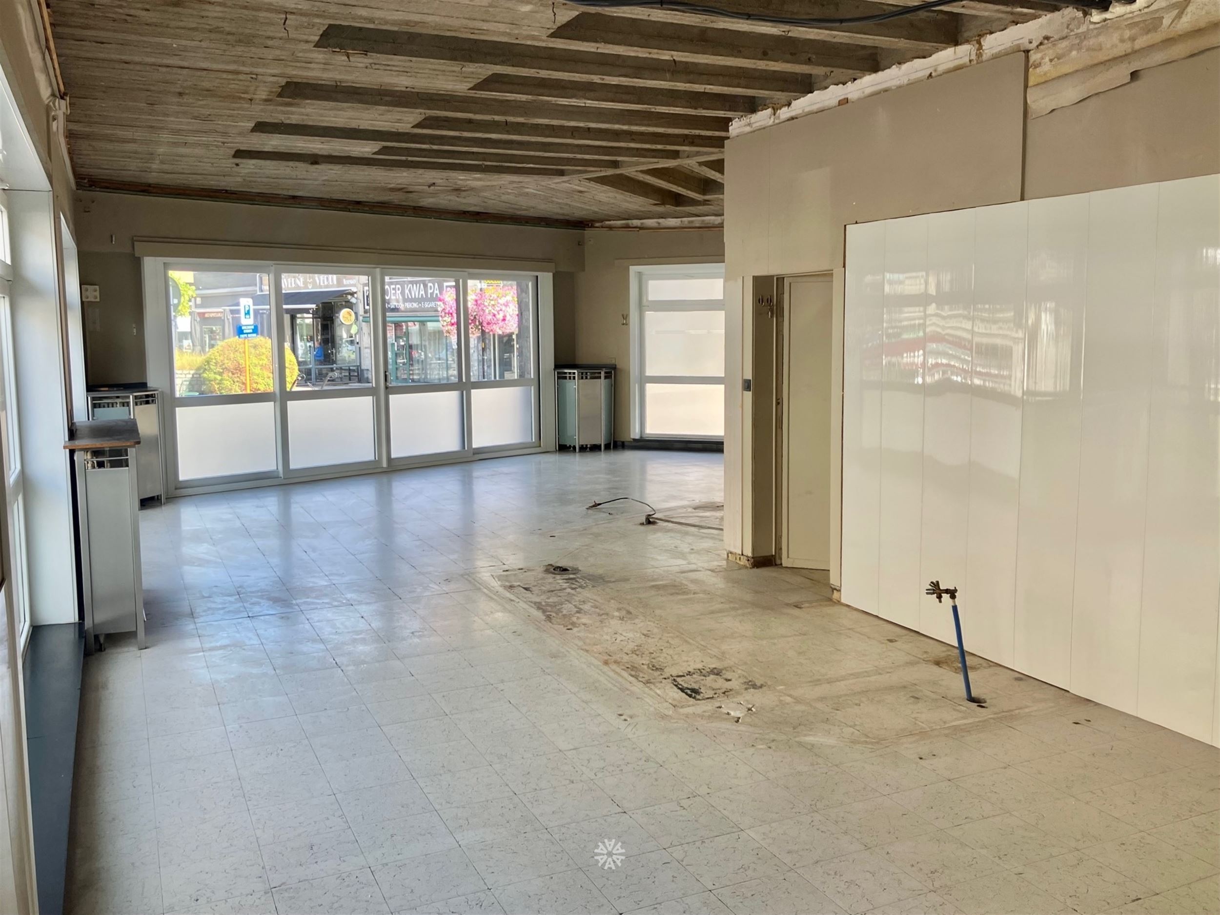 Polyvalent handelspand met kelder op A-locatie  - foto 4