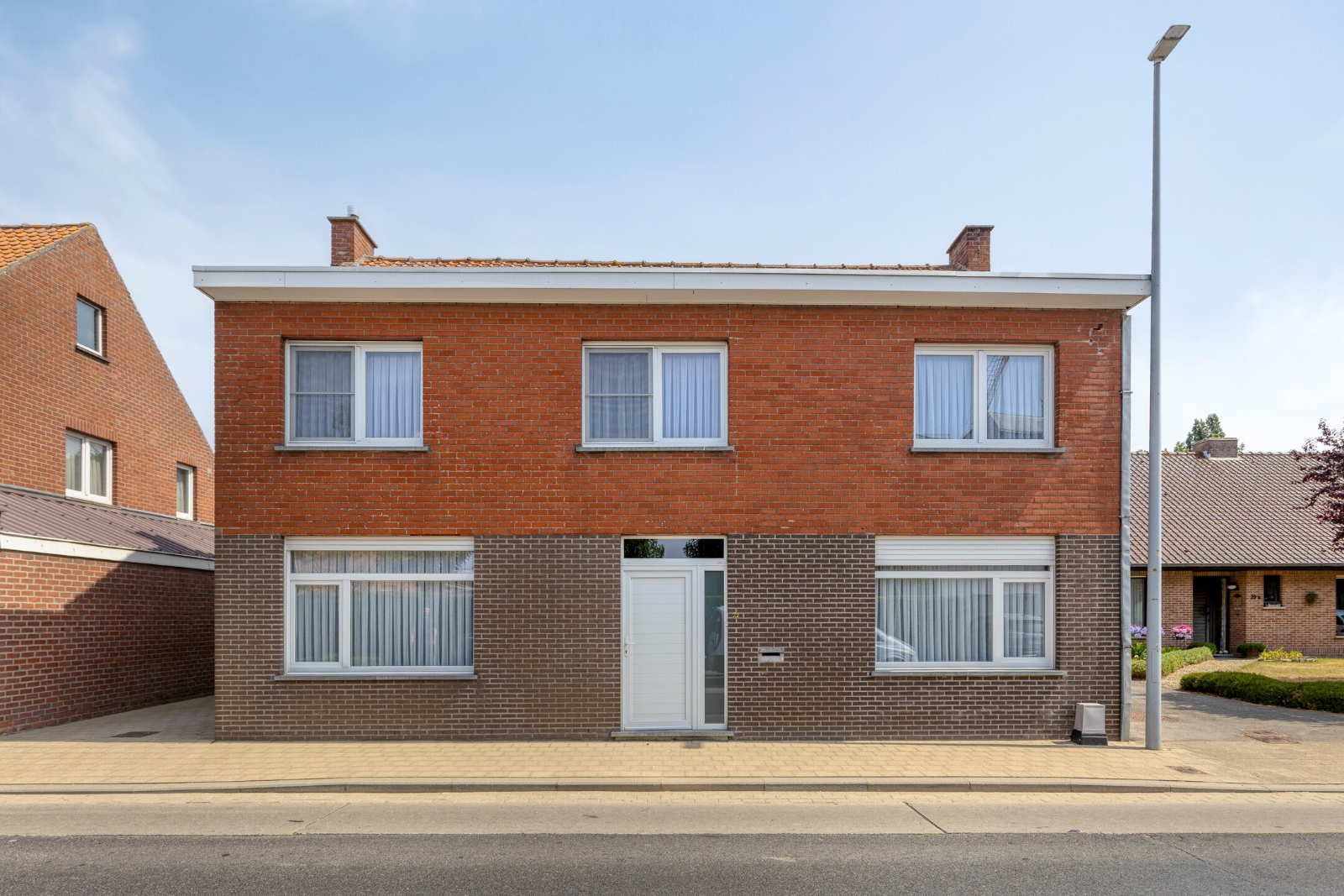 Ruime woning met garage, 6 slpk en tuin te Werken - foto 4