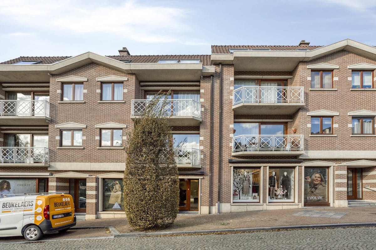 Commercieel gelijkvloers pand van 180 m² op absolute toplocatie in Grimbergen - foto 2