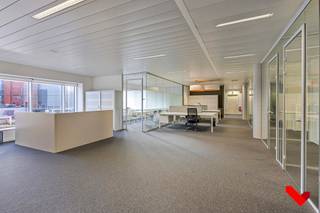 Vous êtes à la recherche d'un espace de bureau représentatif qui offre à la fois style et fonctionnalité ? Découvrez cette opportunité unique au...