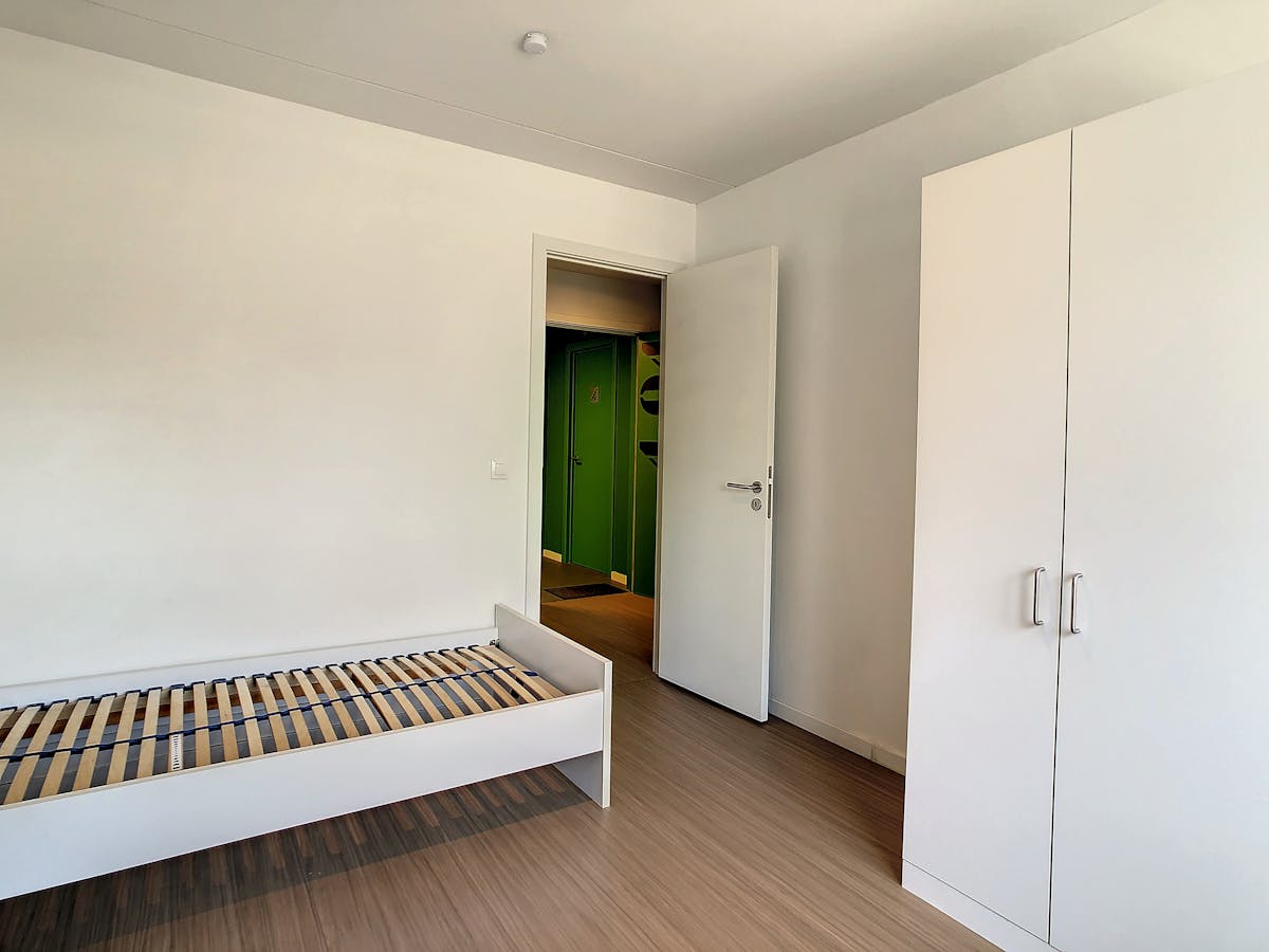 Studentenkamer met 2 slaapkamers te koop in hartje Brussel - foto 4