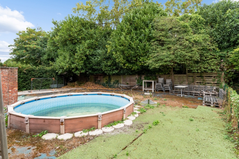 Centraal &amp; rustig gelegen handelsgelijkvloers ca. 150m2 met tuin 100m2 - foto 2