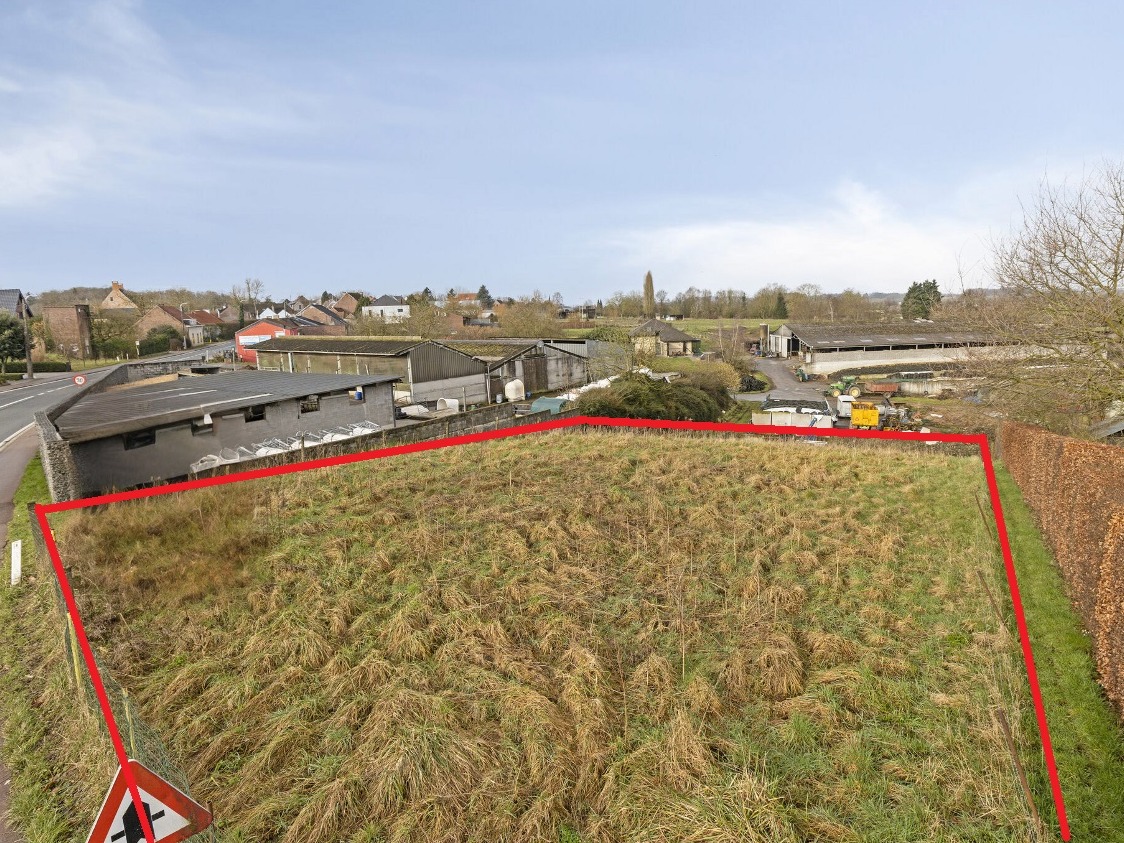 Bouwgrond voor open bebouwing op ruim perceel van 12a73ca - foto 2