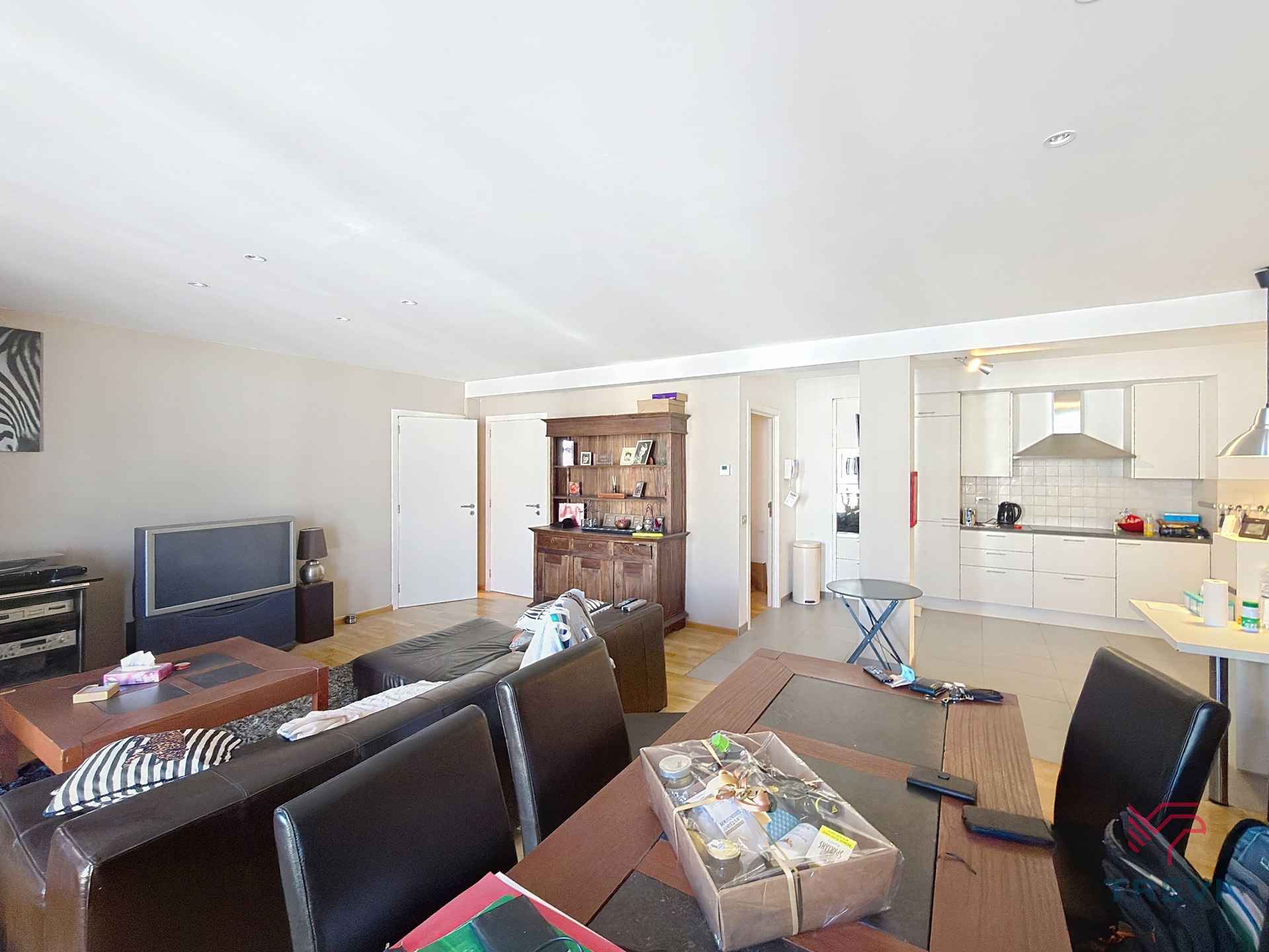 Appartement met 2 SLPK in het hooggelegen deel van St-Gillis - foto 4
