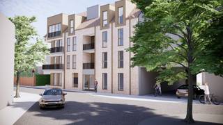 <p><strong>Alta Vista – Tijdloze luxe met groen uitzicht in het hart van Turnhout</strong></p>
<p>Welkom bij <strong>Alta Vista</strong>, een exclusief nieuwbouwproject in de <strong>Korte Gasthuisstraat 83-85-87</strong>, waar hedendaagse architectuur, rust en comfort samenkomen in het bruisende centrum van Turnhout.</p>
<p>Dit <strong>kleinschalige en elegante gebouw</strong> omvat slechts <strong>9 hoogwaardige appartementen</strong>, wat garant staat voor privacy en een verfijnde woonbeleving. De <strong>tijdloos moderne architectuur</strong> werd ontworpen met oog voor detail, optimale lichtinval en duurzame kwaliteit.</p>
<p>Alta Vista biedt een gevarieerd aanbod van <strong>appartementen met 1, 2 of 3 slaapkamers</strong>, perfect afgestemd op wie op zoek is naar luxueus en comfortabel wonen. Elk appartement wordt <strong>volledig afgewerkt volgens het lastenboek</strong>, zodat je zonder zorgen kan intrekken.</p>
<p>Een absolute troef is de <strong>achterzijde van het gebouw</strong>, waar de appartementen uitkijken op een <strong>mooi groen parkje</strong>. Dankzij deze ligging geniet je van een <strong>open zicht zonder inkijk</strong>, wat zorgt voor een gevoel van rust en privacy — een zeldzaamheid in het stadscentrum. De <strong>ruime, zongeoriënteerde terrassen</strong> vormen de ideale plek om in alle discretie te ontspannen en te genieten van het groen.</p>
<p>Extra comfort wordt geboden door <strong>bovengrondse garages</strong>, een waardevolle meerwaarde in deze centrale ligging. Bovendien is <strong>6% btw mogelijk onder voorwaarden</strong>, wat dit project ook financieel bijzonder aantrekkelijk maakt.</p>
<p><strong>Alta Vista</strong> combineert luxe, groen en privacy met een absolute toplocatie op wandelafstand van winkels, horeca, cultuur en openbaar vervoer.</p>
<p><em>Btw 6% mogelijk voor particulieren en verhuurders/investeerders<br />Alta Vista – waar ruimte, rust en verfijning samenkomen.</em></p>