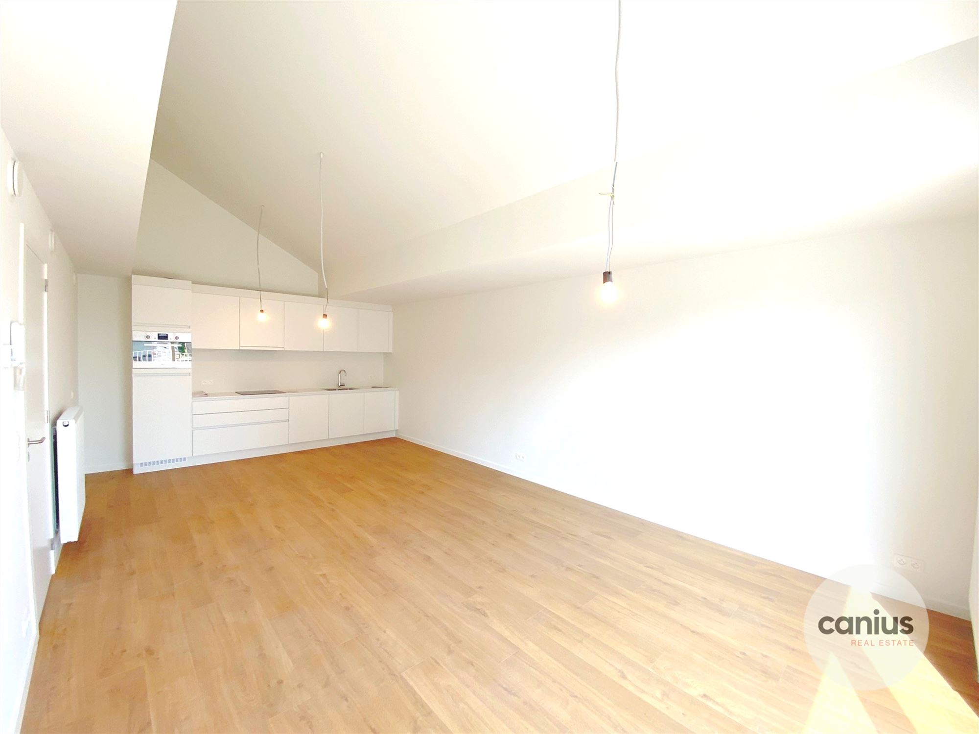 HEDENDAAGSE DUPLEX, 2SLKS + TERRAS, PARKING &amp; BERGING - foto 4