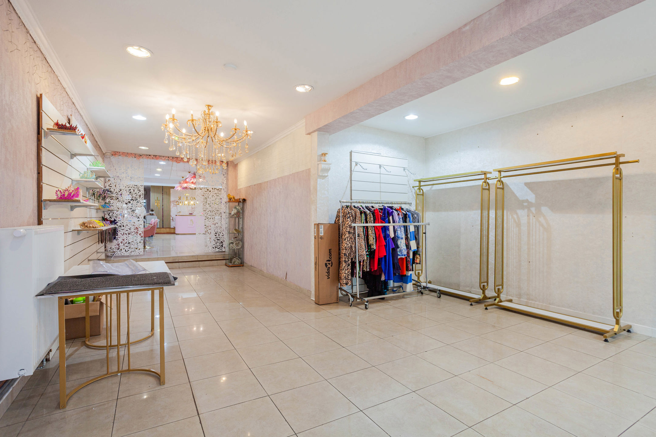 Ruim handelshuis met duplexappartement op een topligging - foto 4