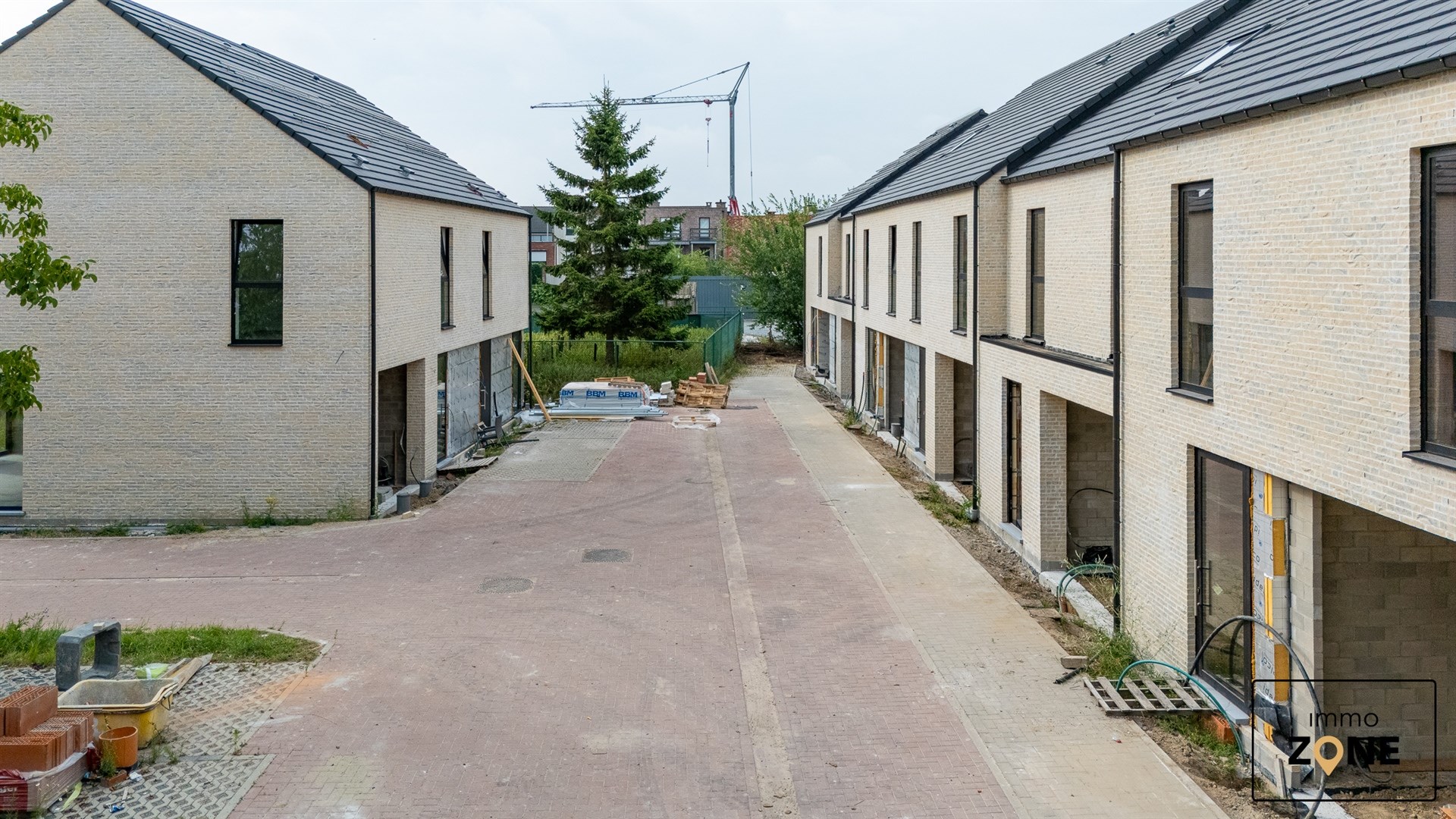 Halfopen nieuwbouwwoning in rustig binnengebied - foto 3