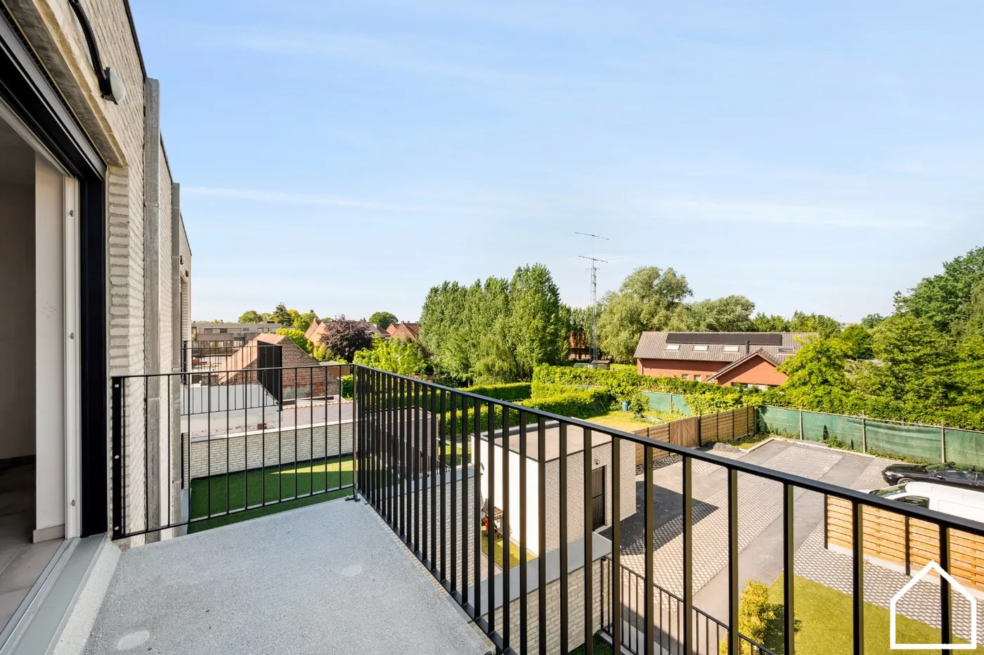 NIEUWBOUWAPPARTEMENT MET EPC A, 3 SLPKS EN 2 ZONGERICHTE TERRASSEN - foto 4