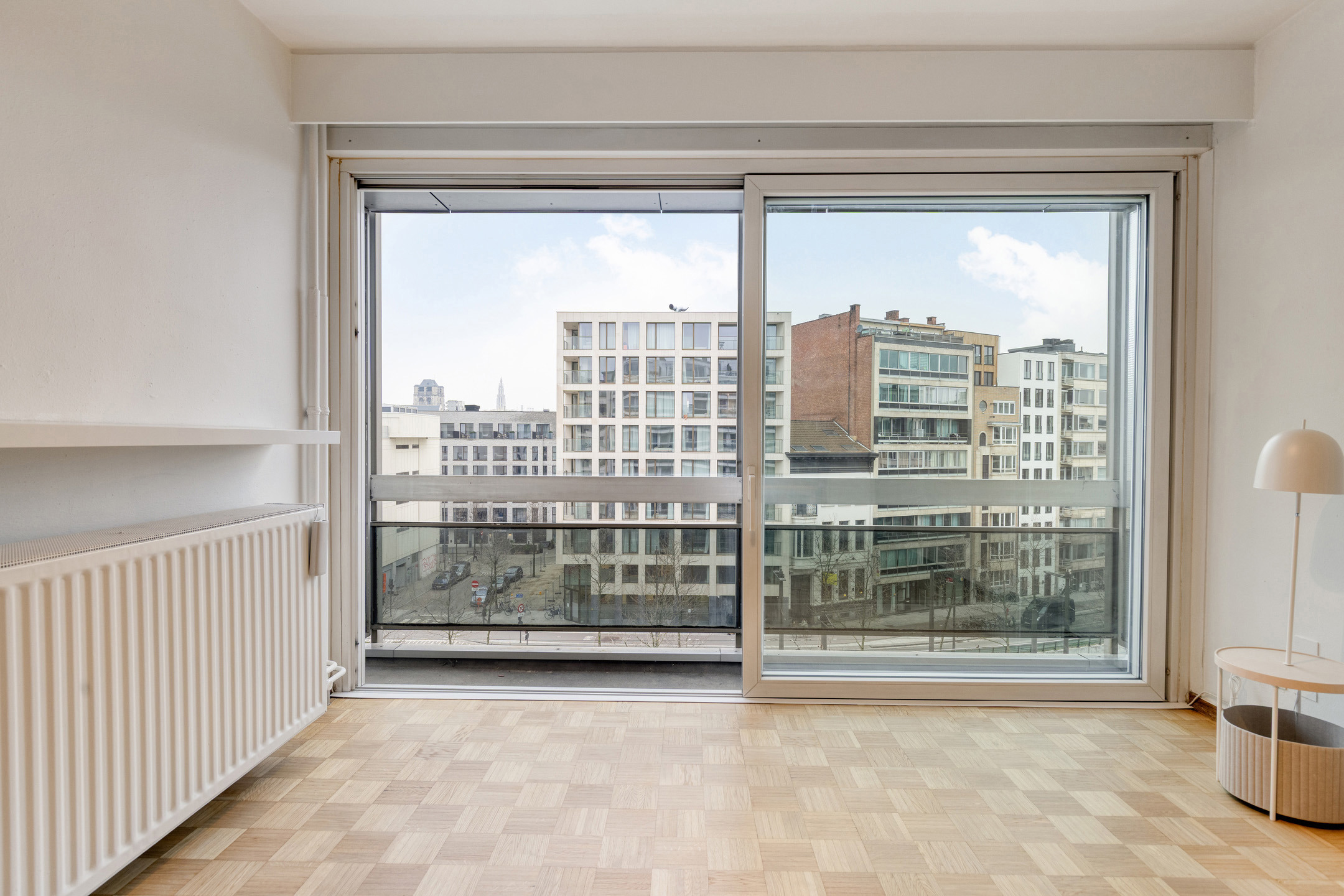 Gemeubelde studio vlak aan de Meir (met optie huur parking). - foto 4