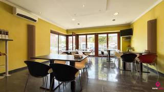 Commercial à vendre à As