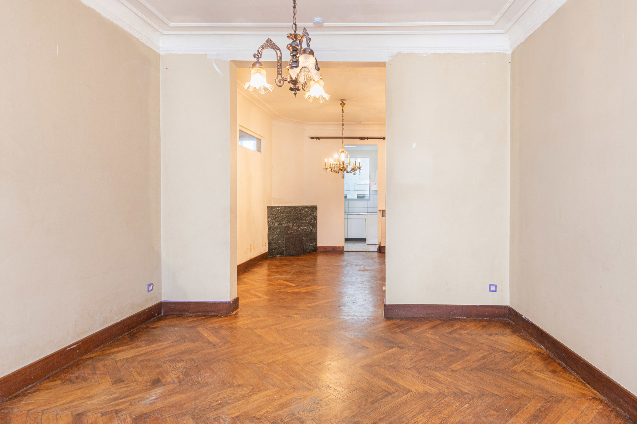 Te renoveren woning aan de Stadsrand! - foto 2