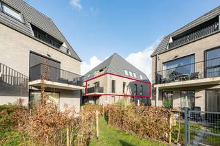 koop: Lichtrijk appartement in de Karrenspoorstraat, gelegen in een rustige woonkern van Lokeren met enkel plaatselijk verkeer.Dit appartement...