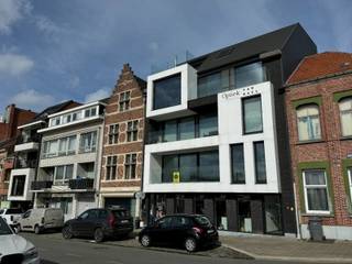 Dit recent en energiezuinig appartement op de 1e verdieping van een kleinschalige residentie beschikt over een ruime en lichtrijke woonkamer,...