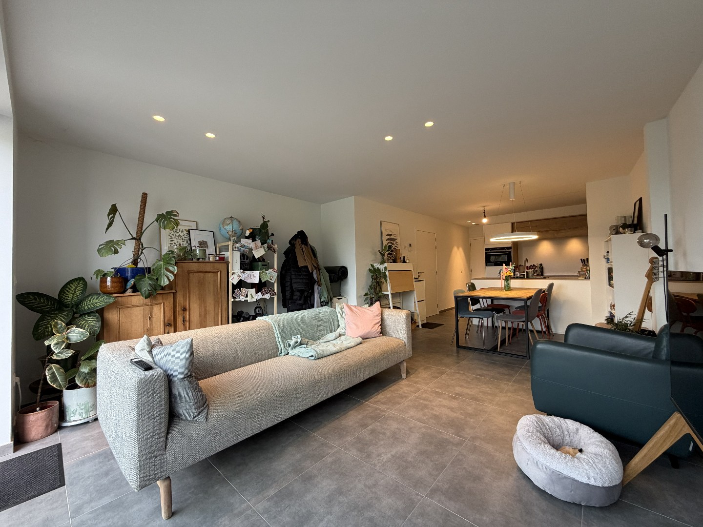 Recent en energiezuinig appartement met 1 slpk. en groot terras in Geel-centrum - foto 4