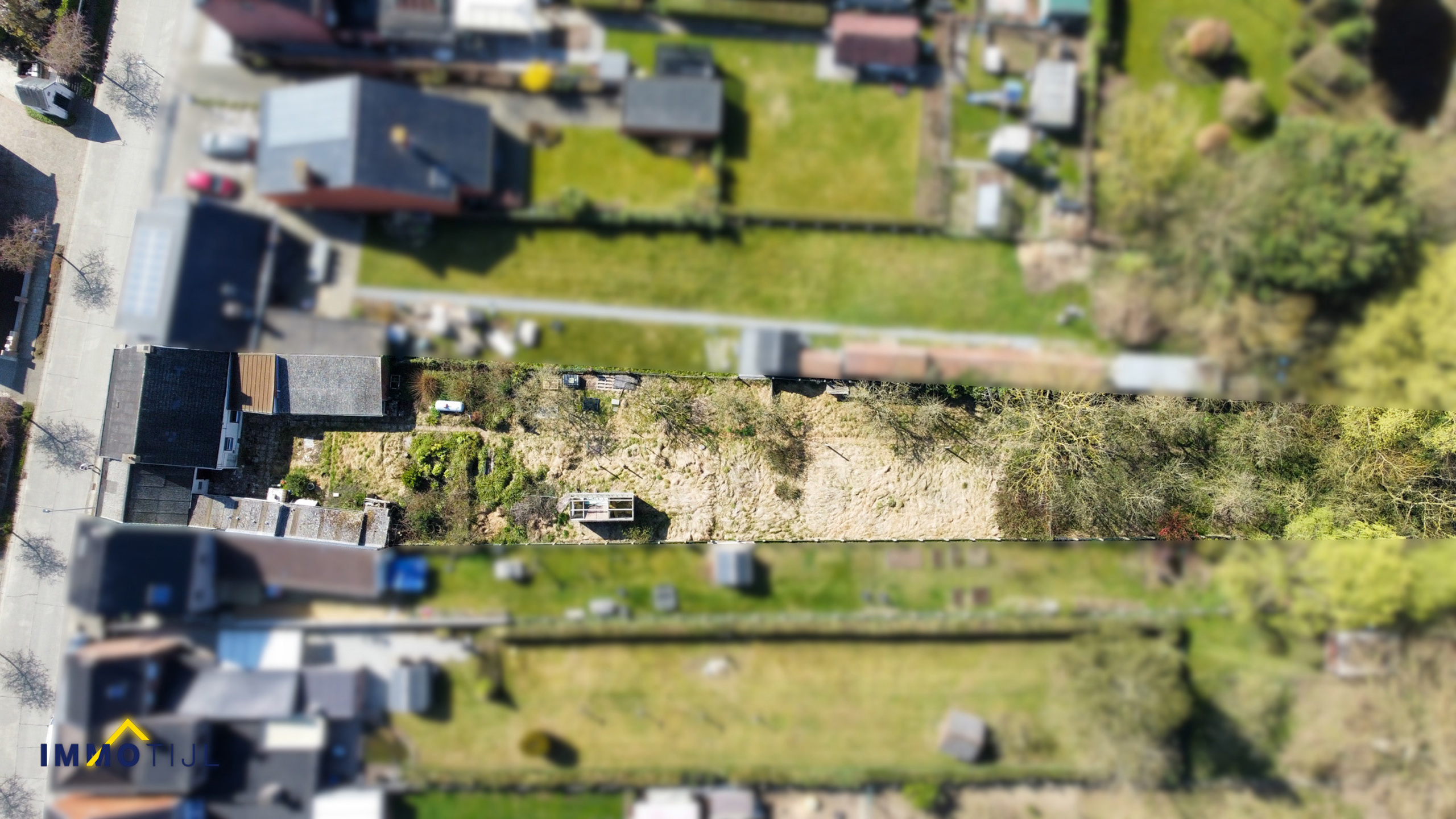 Te renoveren woning met veel potentieel en een grote tuin! - foto 4