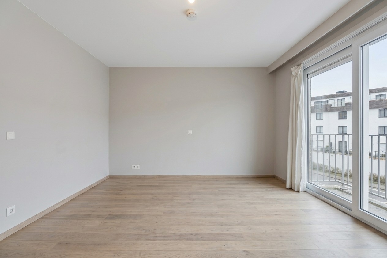 Volledig instapklaar appartement met 2 slaapkamers en dit op 175m de Zeedijk - foto 5