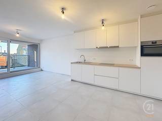 Dit nieuwbouwappartement is gelegen op de eerste verdieping van Residentie Ribera, een kleinschalige residentie langs de Oostendelaan te...