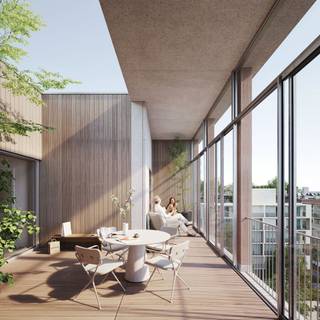 <p>Op <strong>Nieuw Zuid in Antwerpen</strong> vindt u deze uitzonderlijke <strong>penthouse in residentie Boomgaard</strong>, een architecturaal project van <strong>David Chipperfield Architects</strong>. Hier woont u op een van de meest gegeerde locaties van de stad: autoluw, groen en op wandelafstand van de Schelde, horeca en cultuur.</p>
<p>De penthouse combineert <strong>licht, ruimte en hoogwaardige architectuur</strong> met twee royale terrassen die het appartement langs beide zijden openen naar buiten. Dankzij de grote raampartijen geniet u van een bijzonder aangename lichtinval en een open zicht.</p>
<p>Een uniek element van deze woning is het <strong>zicht op de boomgaard die bij het gebouw wordt aangeplant</strong>. Deze groene binnentuin vormt een rustige, natuurlijke omgeving midden in de stad en zorgt voor een bijzonder woongevoel op Nieuw Zuid.</p>
<p>Het appartement beschikt over een ruime leefruimte met open keuken en eiland, twee volwaardige slaapkamers en comfortabele badkamers. Binnen en buiten vloeien naadloos in elkaar over, waardoor u het hele jaar door geniet van het stadsleven op Nieuw Zuid.</p>
<p>Volgens het plan omvat het appartement een open leefruimte met keuken, twee slaapkamers en twee ruime terrassen aan beide zijden van het appartement.</p>
<p><strong>Indeling</strong></p>
<ul>
<li>Ruime leefruimte met open keuken en kookeiland</li>
<li>2 slaapkamers</li>
<li>2 badkamers en apart gastentoilet</li>
<li>Berging</li>
<li>Twee grote terrassen met plaats voor lounge en eettafel</li>
</ul>
<p><strong>Troeven</strong></p>
<ul>
<li>Penthouse op toplocatie <strong>Nieuw Zuid</strong></li>
<li>Architectuur van <strong>David Chipperfield Architects</strong></li>
<li>Ruime terrassen langs beide zijden</li>
<li>Zicht op de nieuw aangeplante boomgaard</li>
<li>Veel licht dankzij grote raampartijen</li>
<li>Kwalitatieve en duurzame afwerking</li>
<li>Gelegen in een groene, autoluwe stadswijk</li>
</ul>
<p><strong>Prijs</strong></p>
<p><strong>750.000 euro</strong></p>
<p>📍 Nieuw Zuid – Antwerpen<br />Meer info: www.boomgaard-antwerpen.be</p>