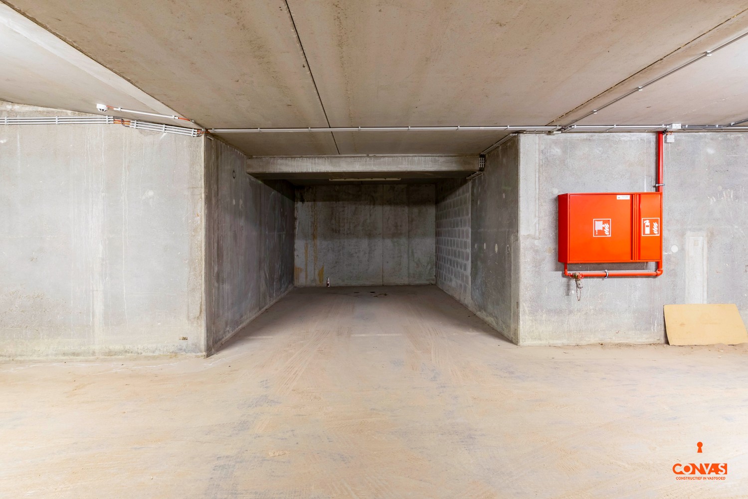 Overdekte autostaanplaats Dok Noord - foto 1