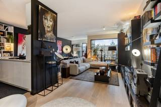 Appartement met drie slaapkamers gelegen op de tweede verdieping van het gebouw "Villa 1". Gesitueerd op een hippe locatie aan het kanaal van...