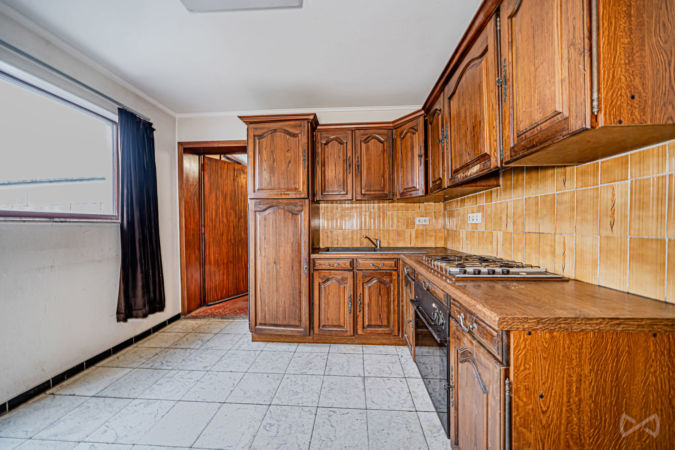 Huis te koop in Couillet met 3 slaapkamers - foto 4