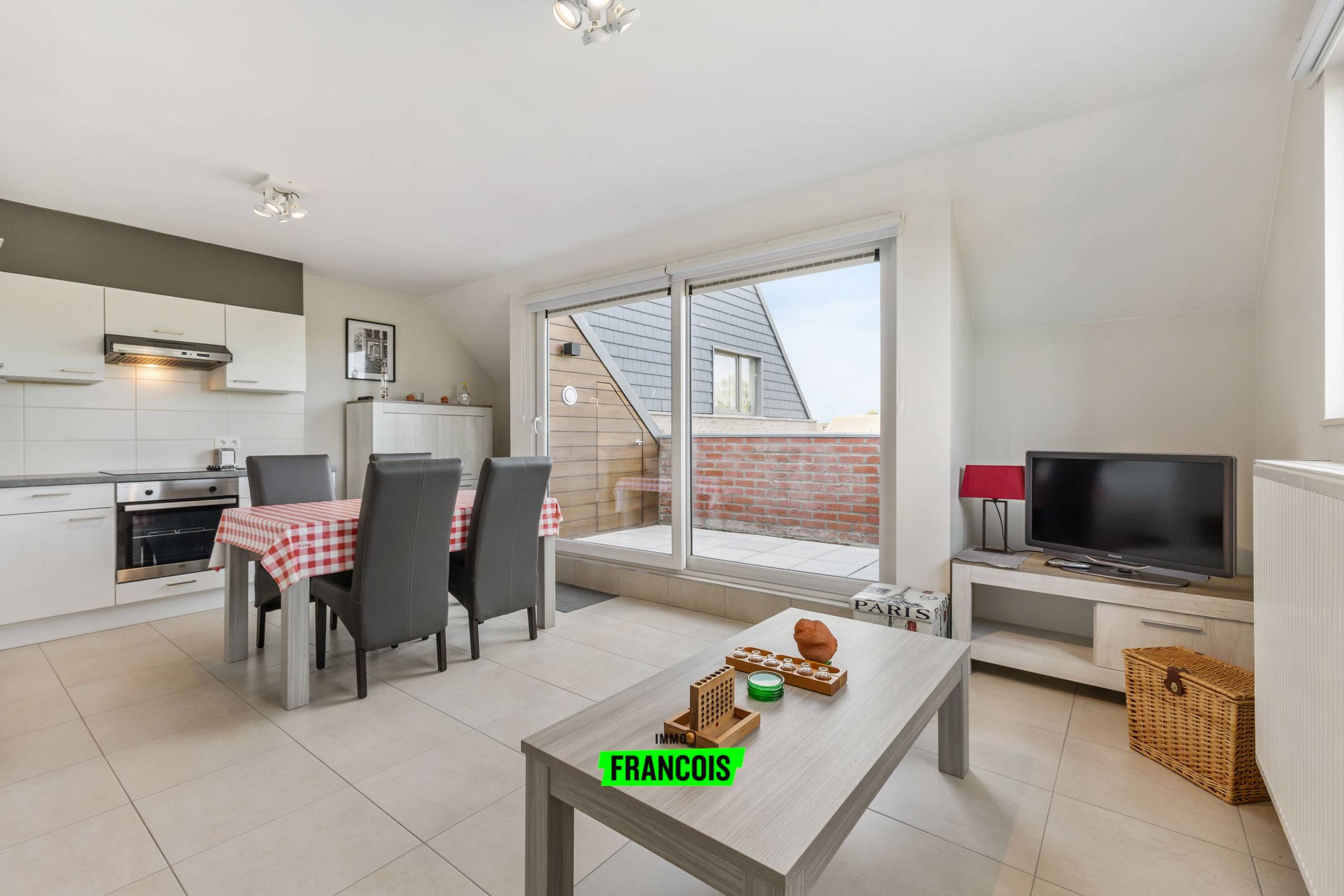 Instapklaar appartement met terras, parkeerplaats en fietsberging te koop in Alveringem - foto 2