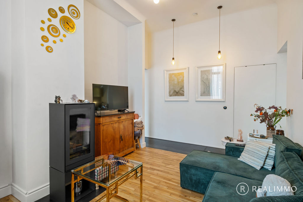 Authentiek gerenoveerde woning met ruim terras in hartje Avelgem - foto 4