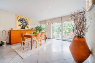 We Invest Liège et John vous proposent cet appartement lumineux.Occasion exceptionnelle à ne pas manquer!Dans le clos du Sartay, cet appartement...