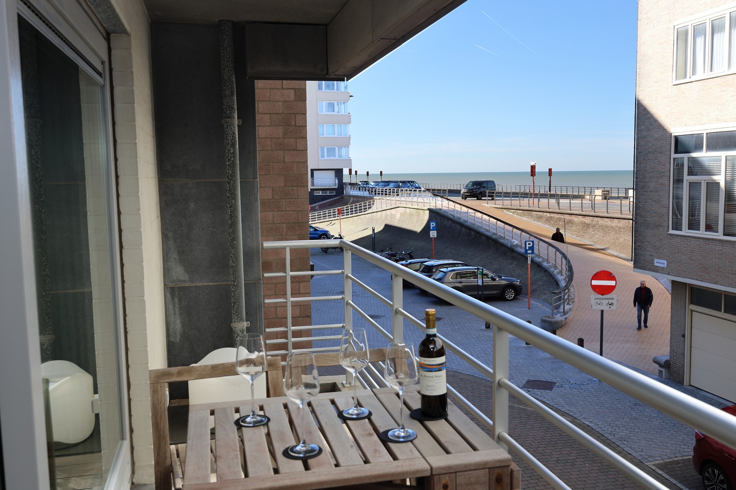 Superbe appartement 2 chambres avec terrasse ensoleillée et vue latérale sur mer à Mariakerke ! - photo 2
