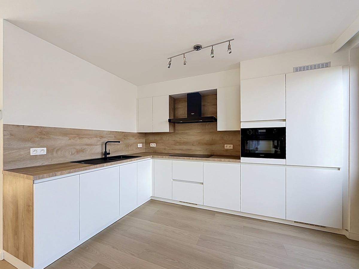4 bedroom apartment for rent in Veurne - photo 4