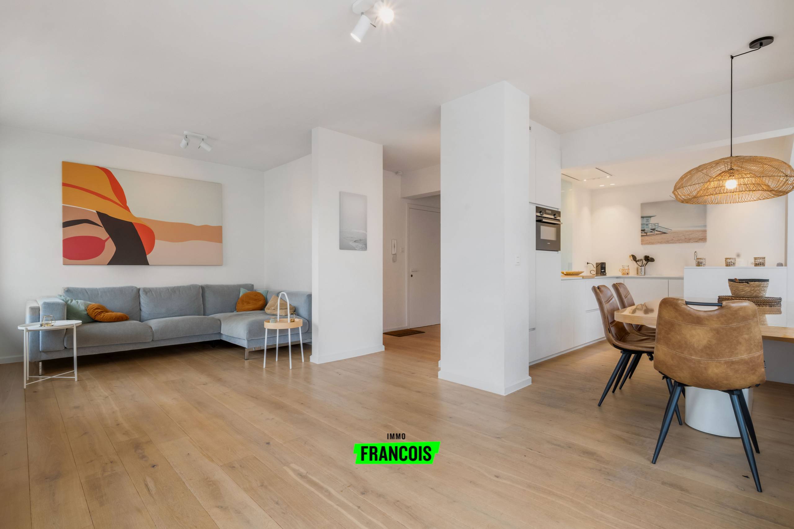 Gerenoveerd appartement met twee slaapkamers in Mariakerke, Oostende - foto 1