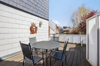 Dit lichtrijke appartement in centrum Tongeren is een pareltje met 105m² bewoonbare oppervlakte. Het appartement beschikt over 2 slaapkamers en...