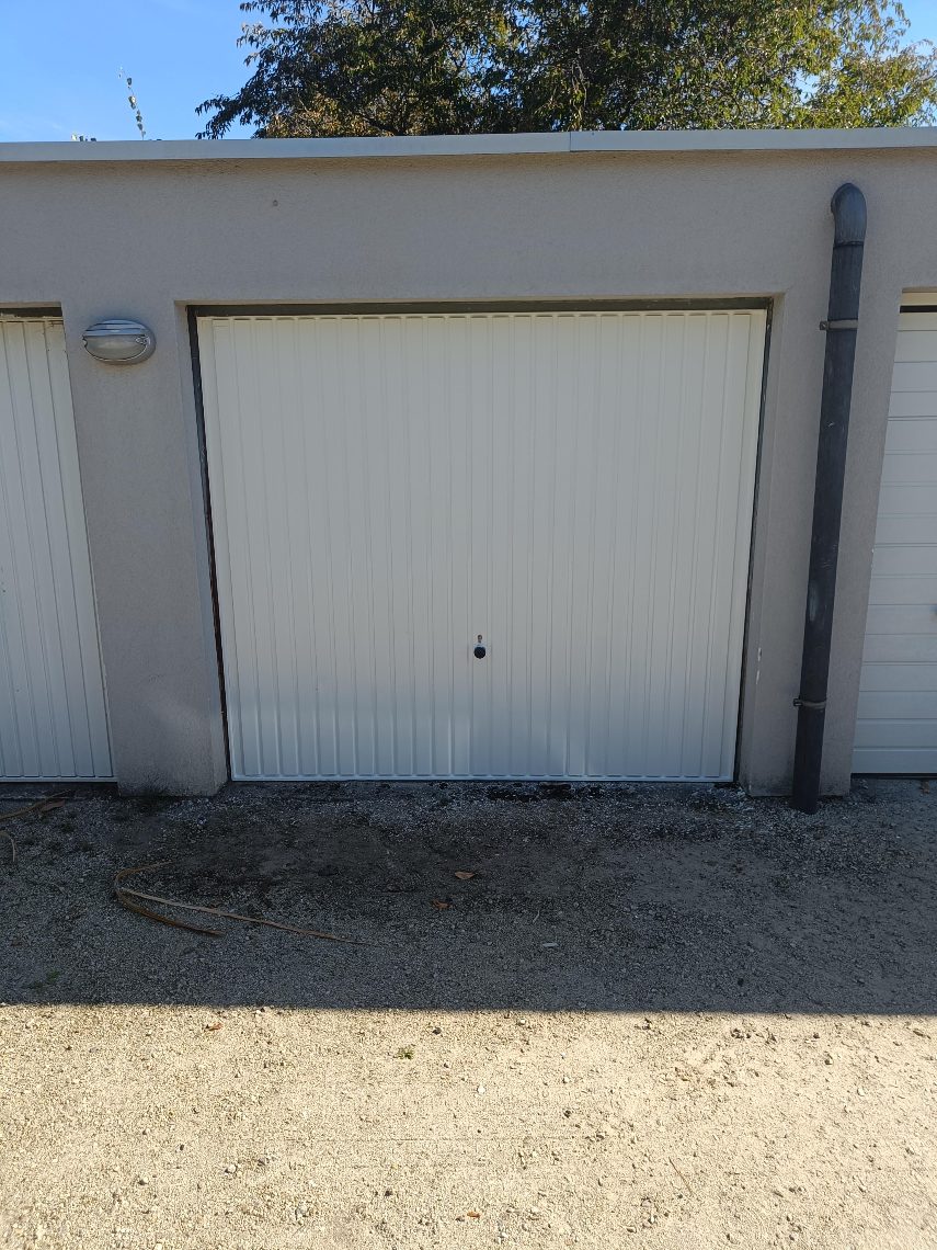 Garage à vendre à Malines