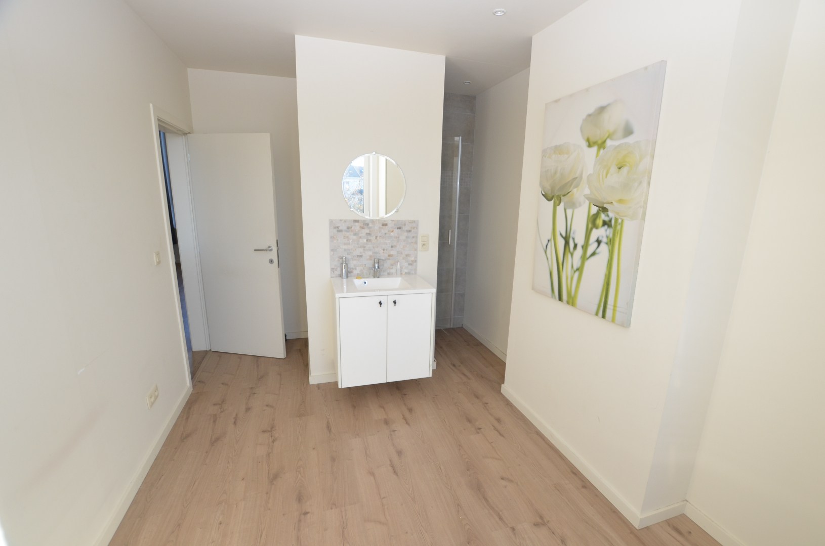 Gerenoveerd ruim woonhuis - foto 4