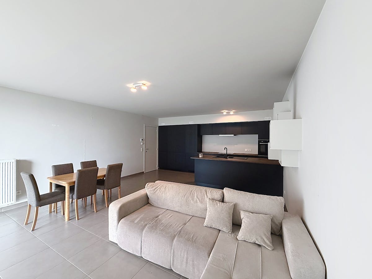 Appartement met 2 slaapkamers te huur nabij station in Brugge - foto 4