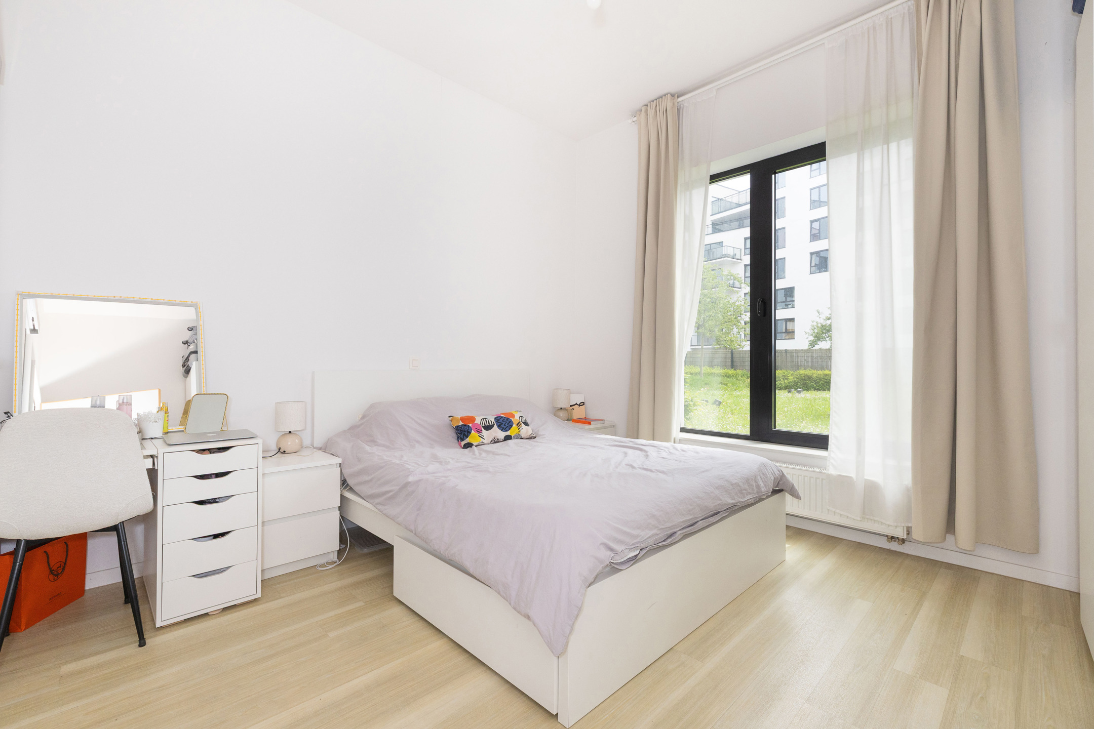 RECENT GEBOUWD APPARTEMENT AAN HET KANAAL, 1 SLPK + TERRAS - foto 5