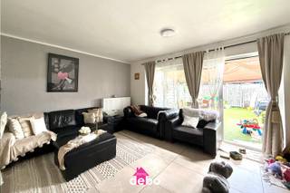 Ontdek deze instapklare, duurzame BEN-woning (Bijna-EnergieNeutraal) in een rustige, kindvriendelijke buurt in Zwevegem. Deze stijlvolle...