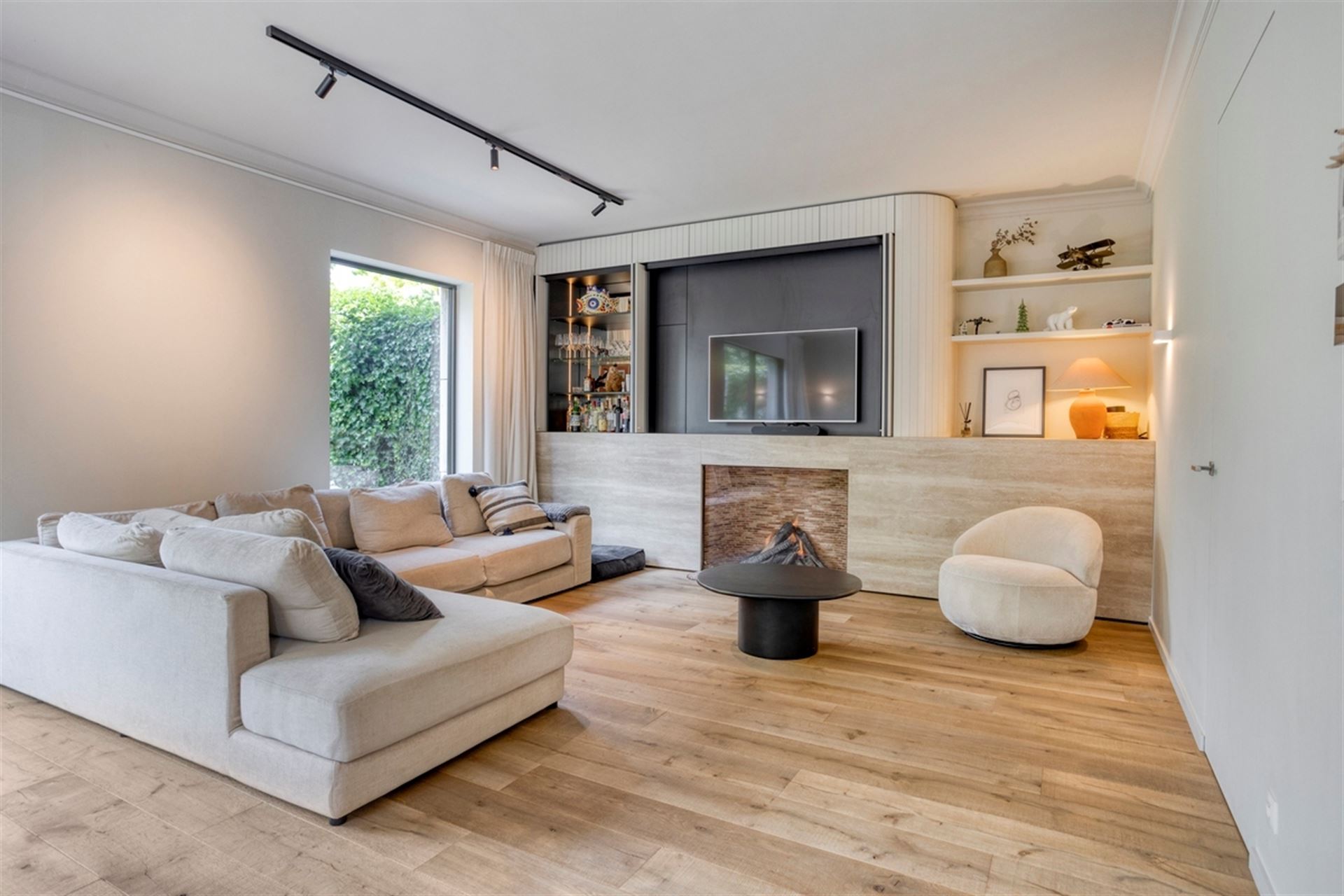 House for rent in Antwerp with 7 bedrooms - photo 4