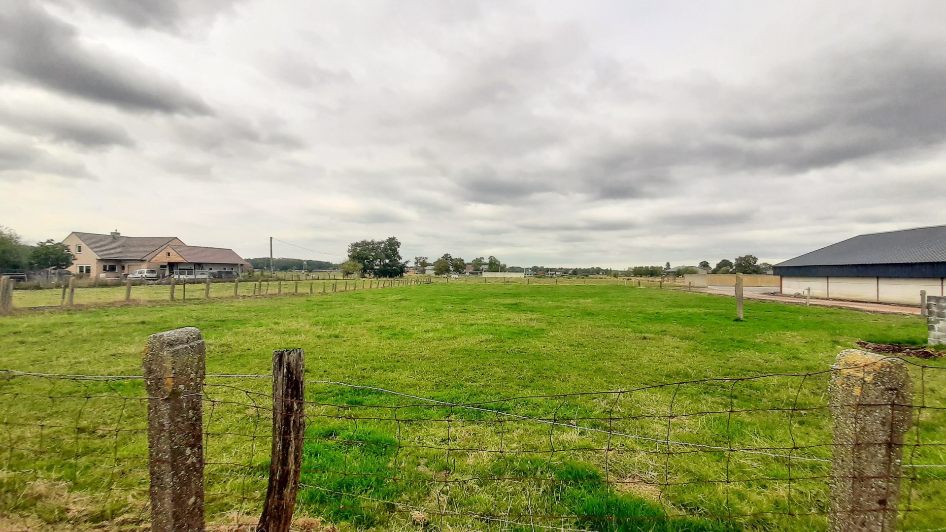 Uitzonderlijke villa bouwgronden in centrum Hertsberge - foto 1
