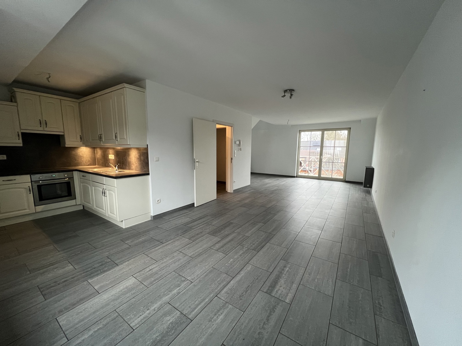 Appartement à louer à Dilsen-Stokkem avec 1 chambre - photo 2