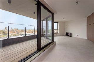 Dit appartement is gelegen op wandelafstand van het centrum van Veurne en nabij heel wat voorzieningen. (Winkels, scholen, het openbaar vervoer,...