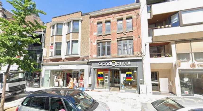 Handelspand op toplocatie in de Ooststraat te Roeselare – ca. 130 m² met brede etalage - foto 1