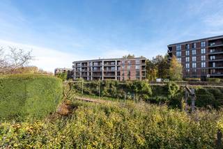 Modern gelijkvloers appartement met ruim terras – Mortsel centrumIn het hart van Mortsel, op wandelafstand van winkels, scholen en openbaar vervoer,...