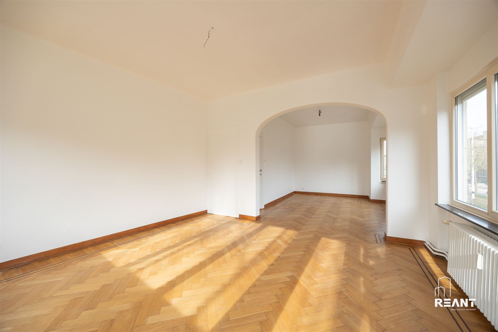 Stijlvol Art Deco appartement met twee slaapkamers (±115 m²) op toplocatie - foto 5